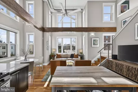 257 15th St SE #B, Washington, DC 20003 photo 8