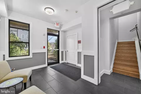 257 15th St SE #B, Washington, DC 20003 photo 3