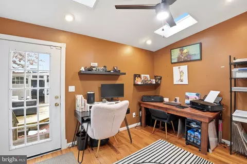 1616 D St SE, Washington, DC 20003 photo 14