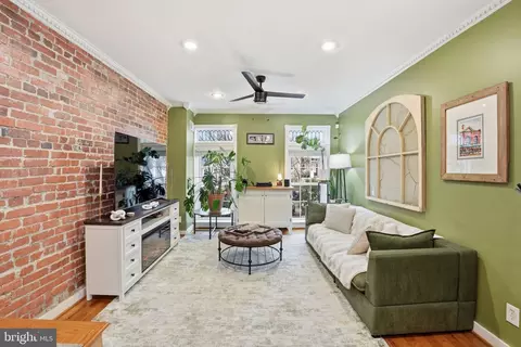 1616 D St SE, Washington, DC 20003 photo 4