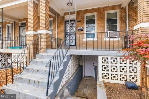 Exterior - 237 15th St SE, Washington, DC 20003 photo 2 of 6