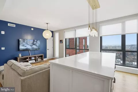 1211 Van St SE #1313, Washington, DC 20003