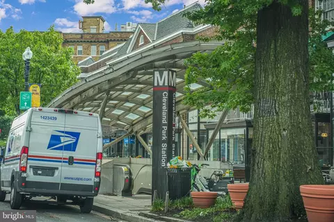 2907 Newark St NW, Washington, DC 20008 photo 23