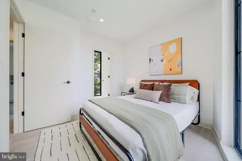 2907 Newark St NW, Washington, DC 20008 photo 4