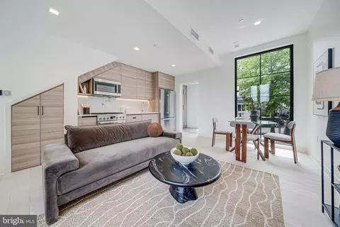 2907 Newark St NW, Washington, DC 20008 photo 2