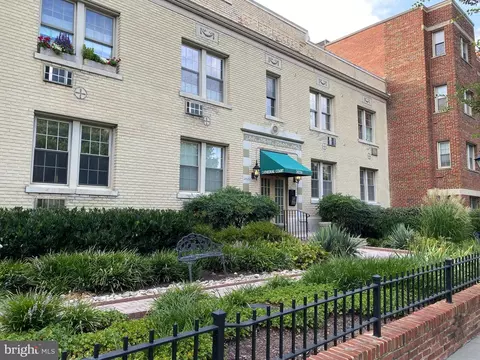 3026 Wisconsin Ave NW #109, Washington, DC 20016