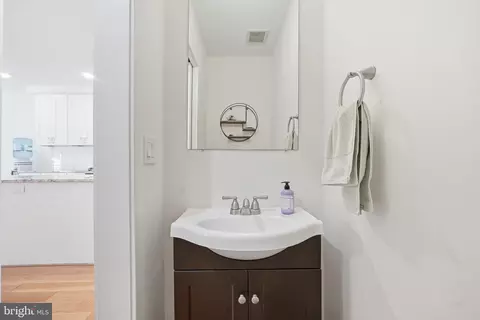 114 Todd Pl NE #1, Washington, DC 20002 photo 13