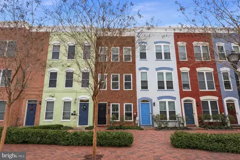 353 L St SE, Washington, DC 20003