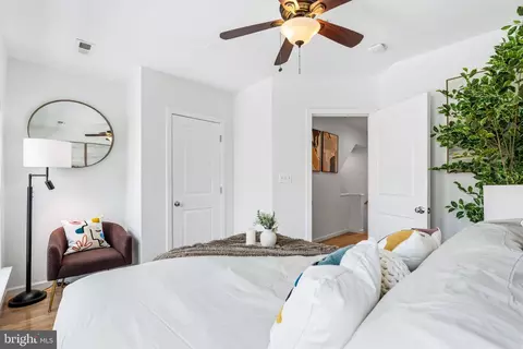 353 L St SE, Washington, DC 20003 photo 18