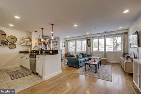 804 Taylor St NW #201, Washington, DC 20011