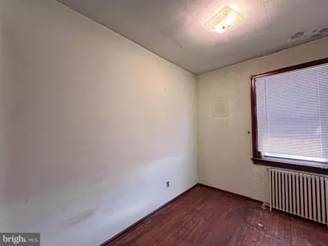 Bedroom - 537 25th Pl NE, Washington, DC 20002 photo 5 of 10