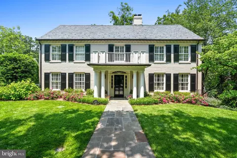 4641 Dexter St NW, Washington, DC 20007