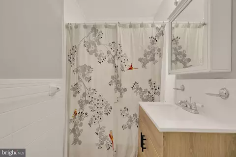 Bath - 4100 W Street St NW #308, Washington, DC 20007 photo 2 of 2