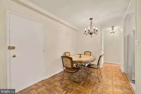 Dining - 4100 W Street St NW #308, Washington, DC 20007 photo 1 of 4
