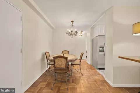 Dining - 4100 W Street St NW #308, Washington, DC 20007 photo 2 of 4