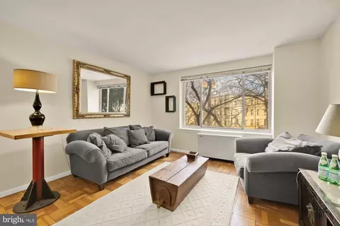 4100 W Street St NW #308, Washington, DC 20007