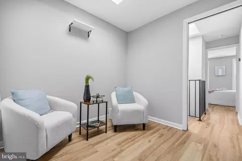 Entry Way - 907 8th St NE, Washington, DC 20002 photo 6 of 7