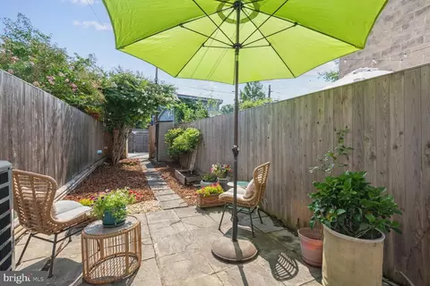 Exterior - 907 8th St NE, Washington, DC 20002 photo 3 of 6