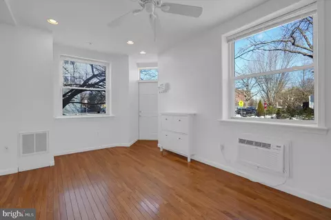 Other - 400 15th St SE, Washington, DC 20003 photo 2 of 28