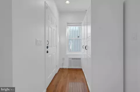 Entry Way - 400 15th St SE, Washington, DC 20003 photo 3 of 8