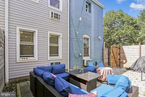 Exterior - 400 15th St SE, Washington, DC 20003 photo 9 of 21