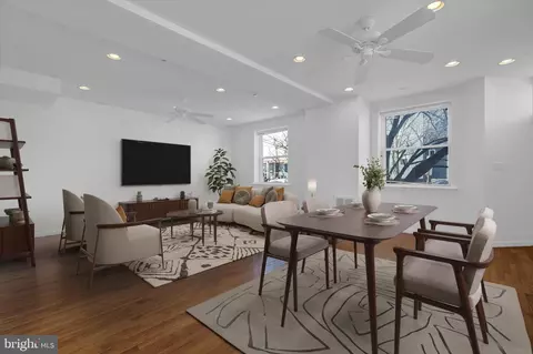 Living - 400 15th St SE, Washington, DC 20003 photo 3 of 13