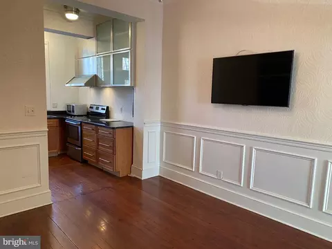 Living - 630 C St SE, Washington, DC 20003 photo 4 of 5