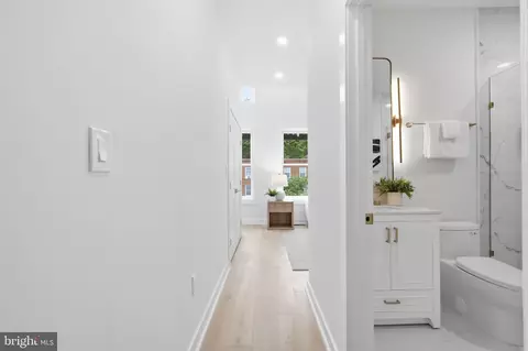 Entry Way - 220 V St NE, Washington, DC 20002 photo 8 of 13