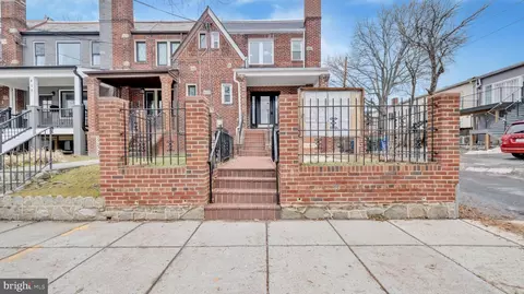 413 Ingraham St NW, Washington, DC 20011