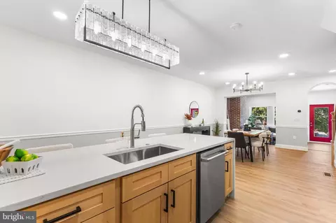 Other - 329 15th St NE, Washington, DC 20002 photo 2 of 25