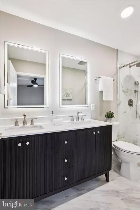 Bath - 329 15th St NE, Washington, DC 20002 photo 4 of 9