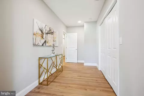 Entry Way - 329 15th St NE, Washington, DC 20002 photo 8 of 14