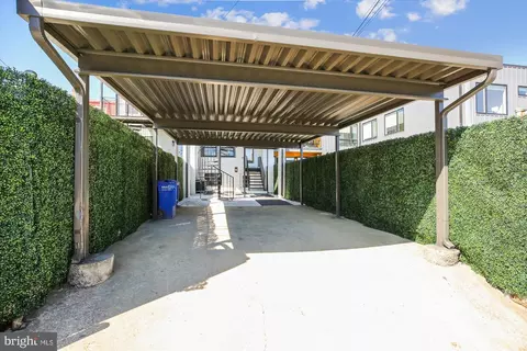 Exterior - 329 15th St NE, Washington, DC 20002 photo 10 of 11
