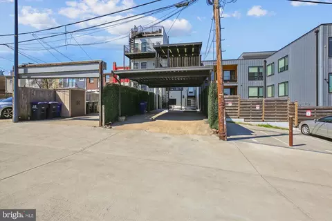 Exterior - 329 15th St NE, Washington, DC 20002 photo 9 of 11