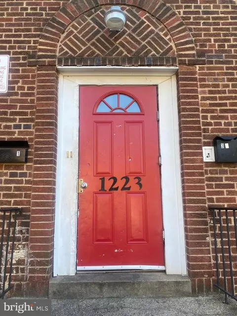 1223 Holbrook Ter NE, Washington, DC 20002