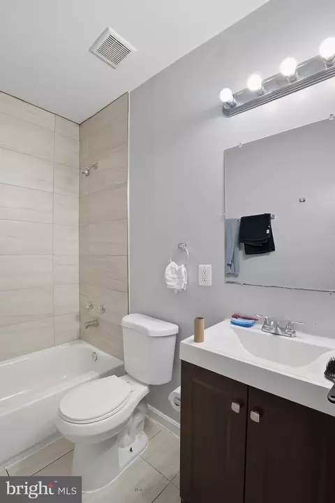 1500 Columbia Rd NW, Washington, DC 20009 photo 8