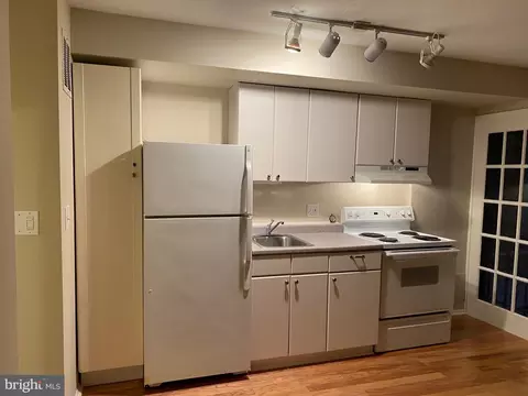 Kitchen - 339 SE 11th St SE, Washington, DC 20003 photo 1 of 4