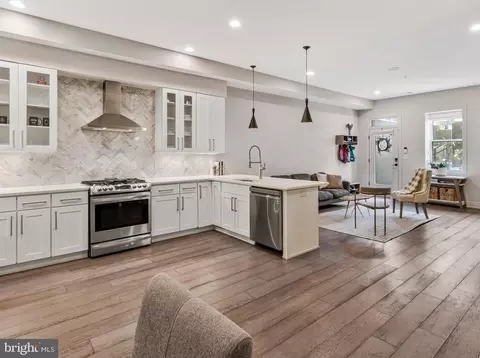 3217 Warder St NW #1, Washington, DC 20010