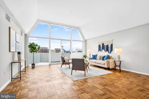700 7th St SW #826, Washington, DC 20024