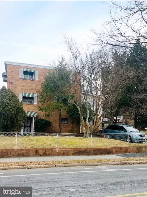 4901 Fitch Pl NE, Washington, DC 20019