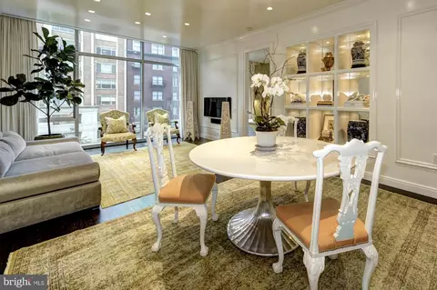 1177 22nd St NW #3H, Washington, DC 20037