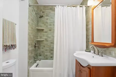 Bath - 512 Independence Ave SE, Washington, DC 20003 photo 2 of 3
