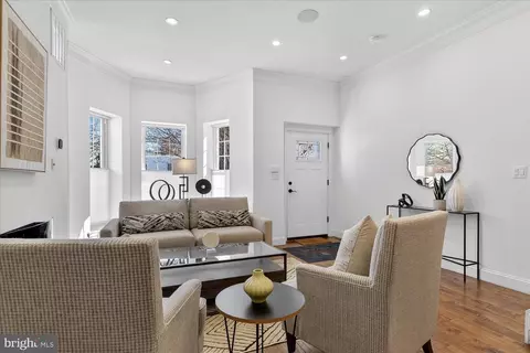 612 9th St NE, Washington, DC 20002 photo 3