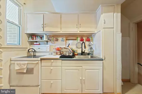 406 Brandywine St SE, Washington, DC 20032