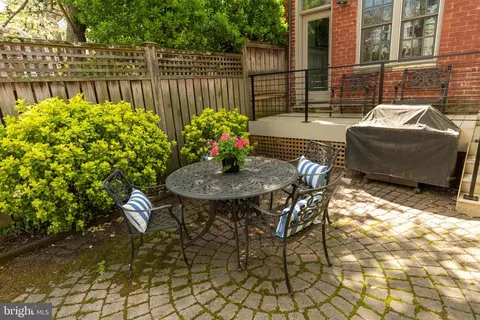 Exterior - 115 7th St NE, Washington, DC 20002 photo 6 of 7