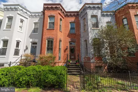 115 7th St NE, Washington, DC 20002