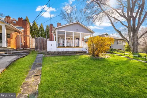 1615 45th St NW, Washington, DC 20007