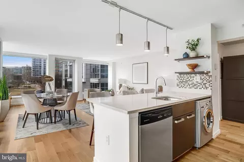 1101 3rd St SW #206, Washington, DC 20024