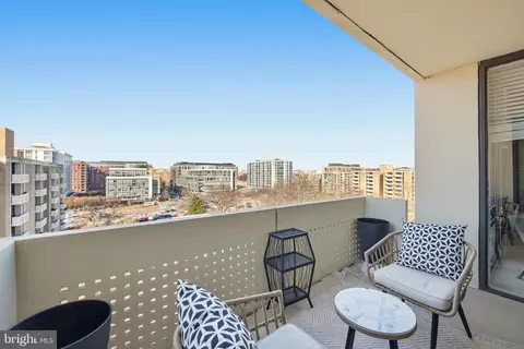 1245 4th St SW #E805, Washington, DC 20024 photo 17