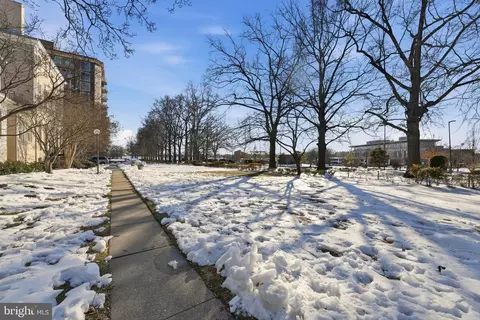 1245 4th St SW #E805, Washington, DC 20024 photo 26